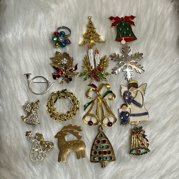 Vintage Jewelry - Christmas Jewelry Lot Vintage